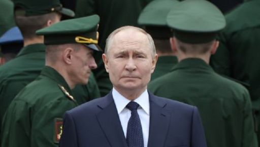 Продовжувати війну з 10 травня. Парадокс Путіна і чи треба це Україні