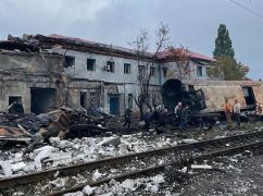 В Харькове россияне уничтожили вагоны-рефрижераторы со своими же погибшими