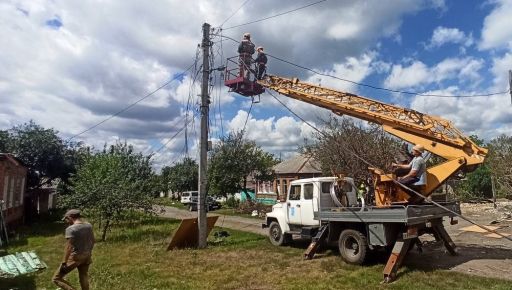 Близько 80 будинків на Салтівці лишилися без світла після обстрілів: енергетики обіцяють відремонтувати все до завтра