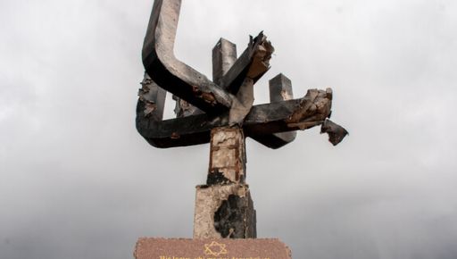 Харьковчан просят сообщать о памятниках, пострадавших от российской агрессии