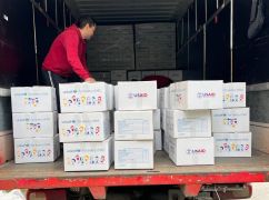 ЮНИСЕФ передал детям Харьковщины 4 тысячи наборов теплой одежды: Как получить