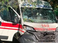 В Харьковской области российский дрон атаковал автомобиль "скорой"