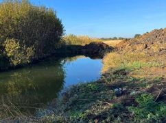 На Харківщині судитимуть чоловіка за незаконне створення водойми для власних потреб