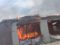 Полиция Харьковской области показала место, где от обстрела погиб житель Слатиного
