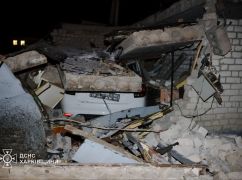 Спасатели показали последствия обстрела гаражного кооператива в Харькове 9 января