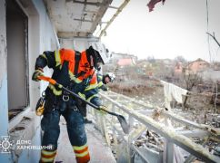 Спасатели показали, как ликвидируют последствия ракетного удара в Балаклее