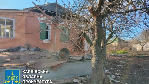 В обстріляній Козачій Лопані з-під завалів будинку врятували пенсіонерку