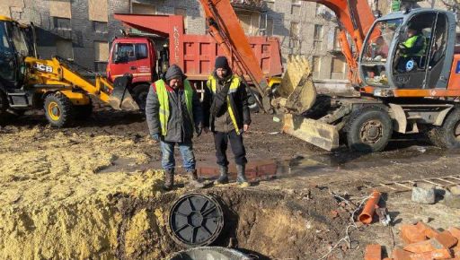 В Харькове коммунальщики возобновили водоотвод после ракетного удара по Киевскому району