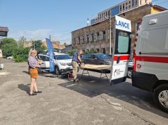 Мерія показала, як комунальники відновлюють Харків після ранкового обстрілу