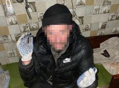 На Харьковщине пьяный товарищ воткнул нож в живот пенсионеру