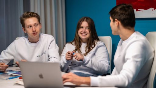 Диплом и профессиональный опыт одновременно: как учат в Институте психологии и предпринимательства