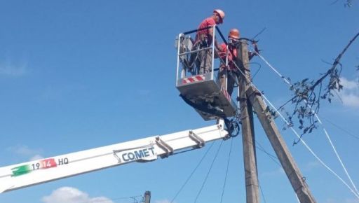 Через ворожі обстріли на Харківщині без світла залишаються понад 38 тисяч споживачів