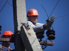 Харьковские энергетики восстановили разрушительные оккупантами сети недалеко от Донетчины