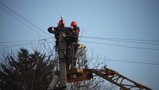 На Харківщині відновили зруйновані окупантами енергомережі