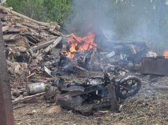 Российский ФАБ-500 попал в мирное село: Полиция обнародовала фото последствий обстрела на Харьковщине