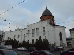 Росіяни обстріляли авто благодійної організації на Харківщині: Поранені священник та монахиня