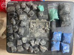 Делал "закладки" и отправлял по почте: в Харькове разоблачили торговца психотропами