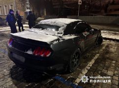 Дрифт у центрі Харкова: Копи забрали в 21-річного водія Ford Mustang