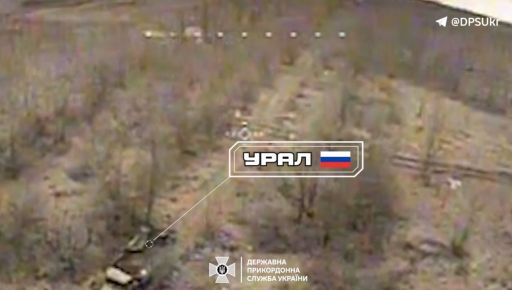 Пограничники показали, как уничтожили тяжелый транспорт окупантов в Харьковской области