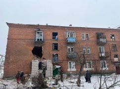 Окупанти обстріляли 3-поверхівку в Куп’янську: Є загибла та поранені