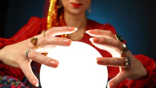 Копы подозревают харьковскую гадалку в причастности к делу на $1 млн