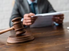 Розстріляв двох цивільних: у Харкові апеляційний суд залишив довічний вирок російському військовому