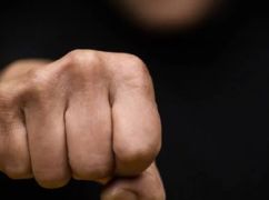 У Харкові п'яний домашній тиран кривдив співмешканку - поліція