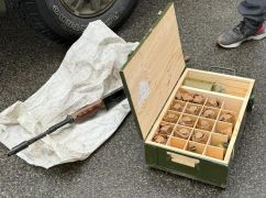 На Харківщині затримали дезертира, який торгував зброєю з фронту