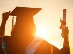 У Харкові зʼявилося 16 нових докторів наук: хто здобув ступінь