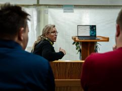 Австралийский врач бесплатно проконсультировала более 100 жителей прифронтовых общин Харьковщины