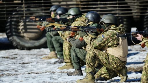 У Харківській ОВА показали, як навчають добровольців "Гвардії наступу": Кадри з полігона