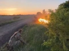 На Харківщині прикордонники показали, як б‘ють по окупантах з артилерії