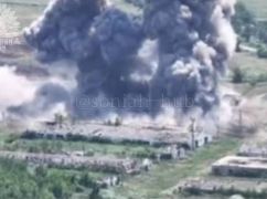 Смертельная точность: самолет двумя бомбами уничтожил оккупантов на Харьковщине