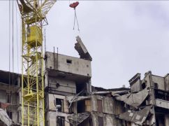 Разрушенные обстрелами: в Харькове демонтируют три аварийных дома