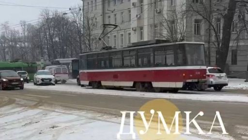 У центрі Харкова внаслідок ДТП заблоковані трамваї №12