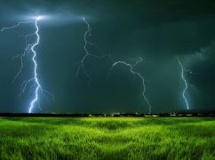 Харьковщину накроет непогода: что прогнозируют синоптики 8 июня