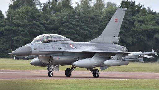 Посол Дании подтвердил сроки передачи первых самолетов F-16 в Украину