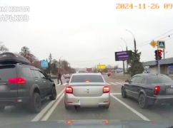 У Харкові покарали водія Mitsubishi, який виїхав на зустрічку