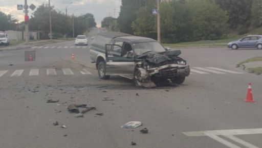 Смертельна аварія в Харкові: водій проїхав на червоне та загинув