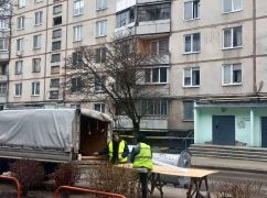 Разбитые окна и поврежденные крыши: У Терехова показали последствия ракетных ударов по Харькову
