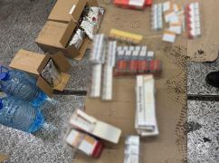 На Харківщині поліцейські знайшли в авто 270 пачок цигарок без акцизу