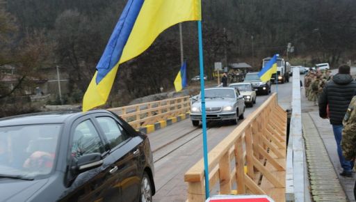 Військові показали, як на Харківщині  відновлюють зруйновані рашистами мости