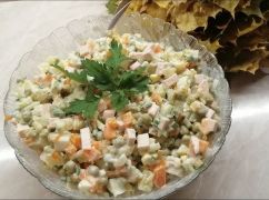 Як приготувати салат олів&rsquo;є: класика, яка пасує до будь-якого свята