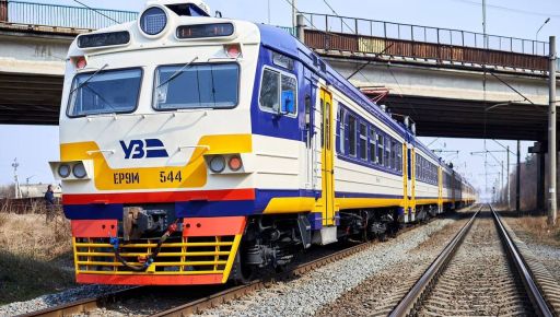 В результате российских обстрелов задерживаются семь поездов из Харькова: что известно