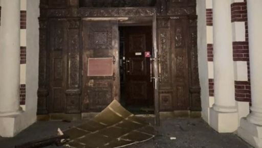 У Харкові внаслідок ракетної атаки постраждав храм УПЦ МП: Відео в момент удару