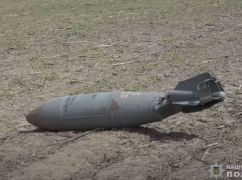 Росіяни вдарили авіабомбою по Ізюму: серед поранених &ndash; двоє дітей