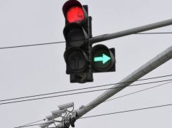 На Харьковщине из-за усиления атак российских дронов выключили светофоры: где именно