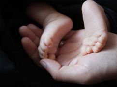 В Харьковской области бригада "скорой" приняла роды дома