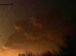 В Харьковской области россияне ударили ракетой по промпредприятию, произошел масштабный пожар - ОВА