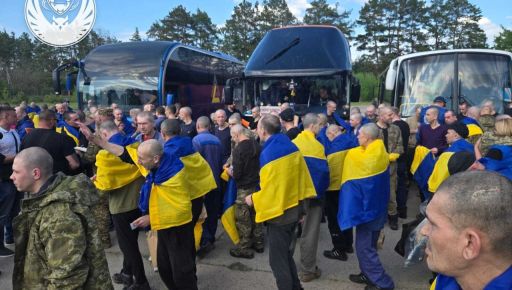 Оборонці з Харківського напрямку повернулися додому під час обміну полоненими
